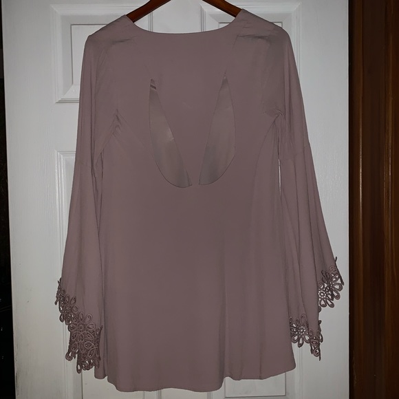 FOREVER 21 DRESS WITH FLORAL TRIM SLEEVES - Picture 2 of 4